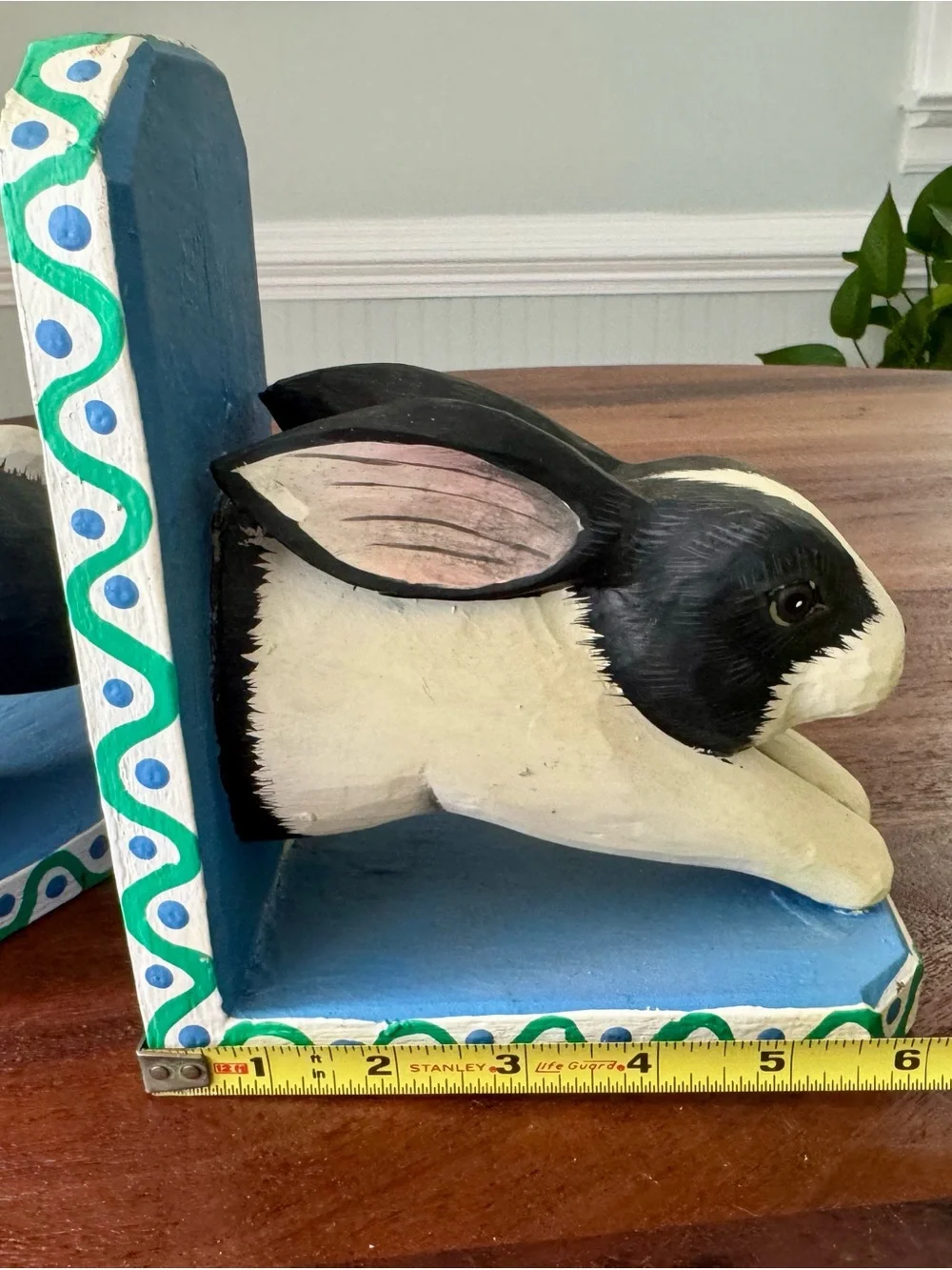 Vintage Wooden Folk Art Bunny Rabbit Bookends Handpainted Pier 1 Whimsical